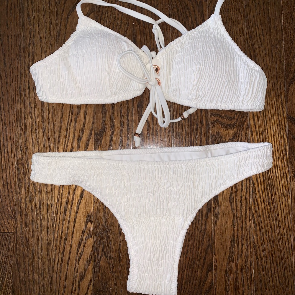 White Fox White Ruched Zulu Bikini (Size M)